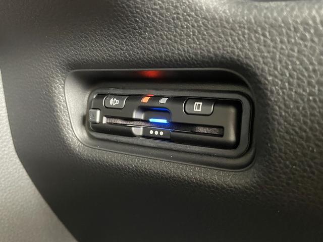 フリード ｅ：ＨＥＶエアー　ＥＸ　登録済未使用車　純正ナビ　フルセグＴＶ　ＢＴ　マルチビューカメラシステム　ＣＭＢＳ　Ｐセンサー　ＢＳＩ　ＡＣＣ　レーンキープ　両側パワスラ　ＡＡＣ　リアＡＣ　シートヒーター　ＬＥＤヘッド　純正１５ＡＷ（36枚目）