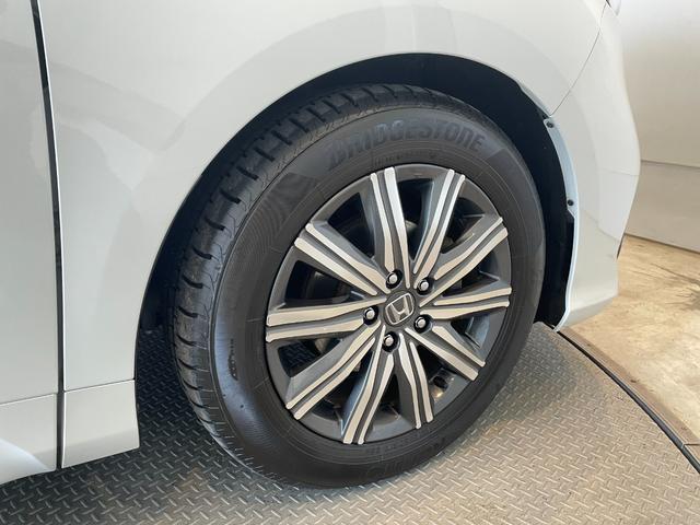 オデッセイ アブソルート　全周囲カメラ　ナビ　ＴＶ　クリアランスソナー　オートクルーズコントロール　レーンアシスト　衝突被害軽減システム　両側電動スライドドア　オートライト　ＬＥＤヘッドランプ　スマートキー（42枚目）