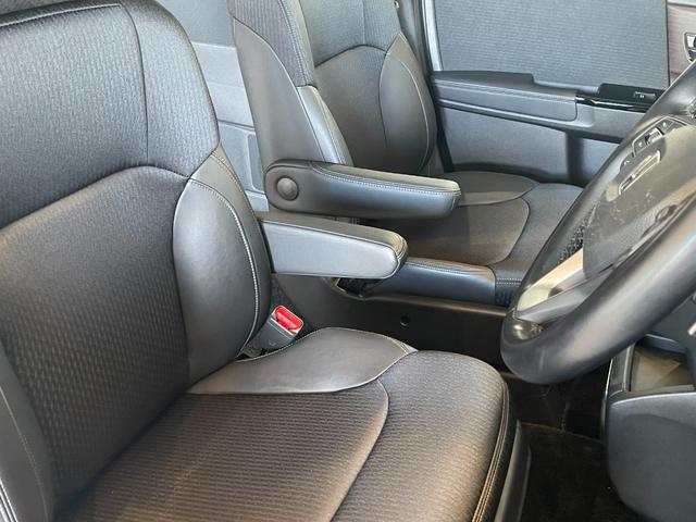 オデッセイ アブソルート　全周囲カメラ　ナビ　ＴＶ　クリアランスソナー　オートクルーズコントロール　レーンアシスト　衝突被害軽減システム　両側電動スライドドア　オートライト　ＬＥＤヘッドランプ　スマートキー（55枚目）