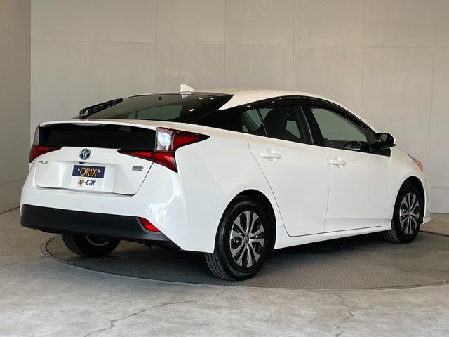 プリウス Ａ　ＰＣＳ　ＬＴＡ　クリソナ　Ｒクルコン　ＢＳＭ　ＳＩＰＡ　ＬＥＤヘッド　フォグ　スマートキー　ＡＡＣ　オートハイビーム　電格ミラー　セキュリティ　社外ナビ　ＢＴオーディオ　バックカメラ　ＥＴＣ（2枚目）