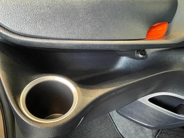 シエンタ ハイブリッドＧ　ＥＴＣ　バックカメラ　ナビ　オートクルーズコントロール　レーンアシスト　衝突被害軽減システム　両側電動スライドドア　オートマチックハイビーム　ＬＥＤヘッドランプ　スマートキー　アイドリングストップ（41枚目）