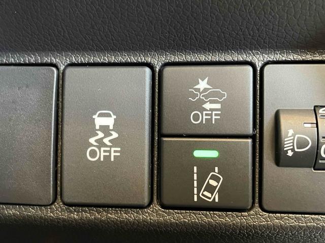 �Փ˔�Q�y���V�X�e���I�Փ˂̉\���������ꍇ�A�u���[�L�̕⏕������s���A�������ďՓ˔�Q���y������V�X�e���ł��B