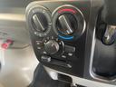 気温に合わせて直感的に操作することで、車内をいつでも快適に保てます。