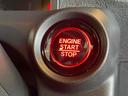 エンジン始動も楽チンです。イチイチ鍵を出す手間も無くなりますよ。