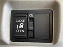 開け閉めラクラク電動スライドドア♪荷物が多いときなど大変助かりますね！