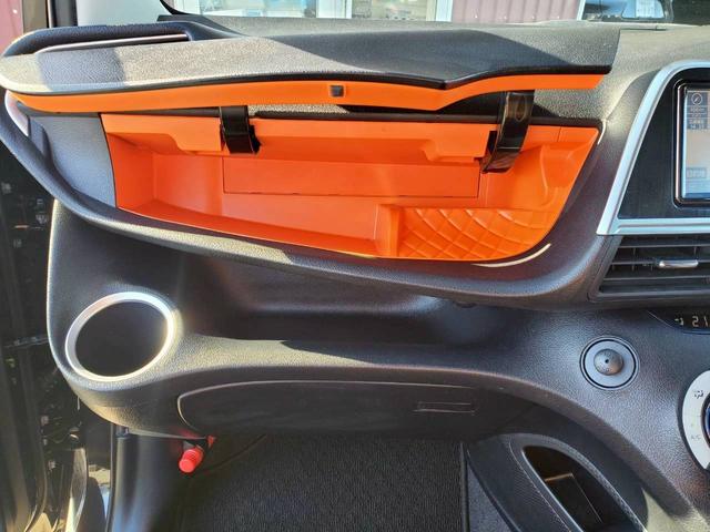 シエンタ ハイブリッドG クエロ メモリーナビTV バックカメラ Bluetooth 両側電動スライドドア ETC オートエアコン 衝突被害軽減システム レーンアシスト スマートキー(16枚目)