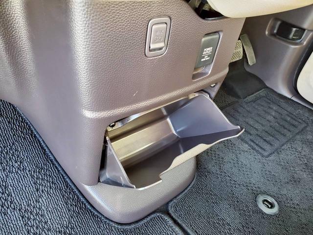 N-BOX G 両側スライド・片側電動 衝突被害軽減ブレーキ レーンアシスト ナビTV バックカメラ Bluetooth スマートキー プッシュスタート ETC オートエアコン ベンチシート(57枚目)