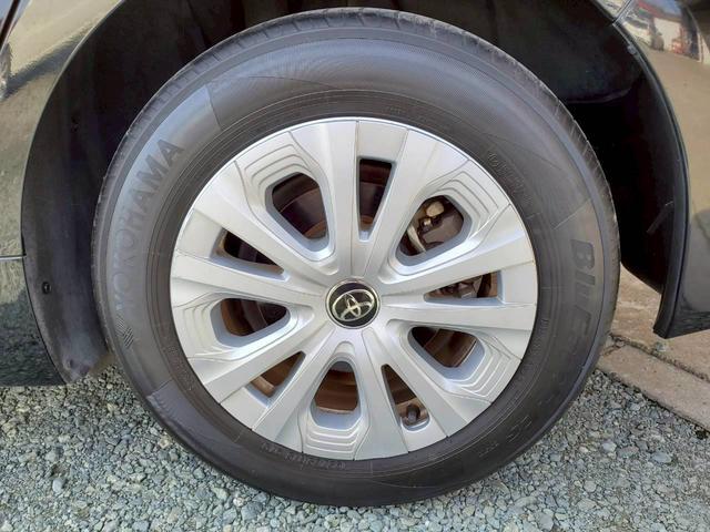 プリウス Ｓ　ナビＴＶ　バックカメラ　Ｂｌｕｅｔｏｏｔｈ　クリアランスソナー　ＬＥＤヘッドライト　フォグランプ　ミラーウインカー　衝突被害軽減ブレーキ　スマートキー（8枚目）