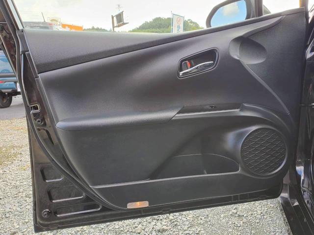 プリウス Ｓ　ナビＴＶ　バックカメラ　Ｂｌｕｅｔｏｏｔｈ　クリアランスソナー　ＬＥＤヘッドライト　フォグランプ　ミラーウインカー　衝突被害軽減ブレーキ　スマートキー（14枚目）