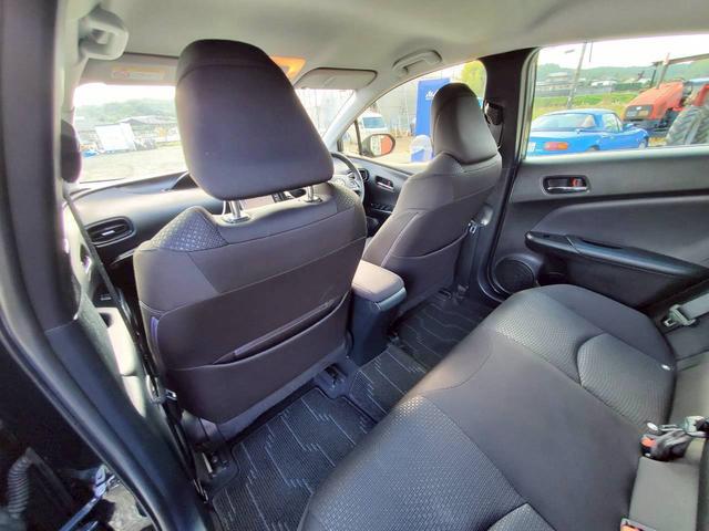 プリウス Ｓ　ナビＴＶ　バックカメラ　Ｂｌｕｅｔｏｏｔｈ　クリアランスソナー　ＬＥＤヘッドライト　フォグランプ　ミラーウインカー　衝突被害軽減ブレーキ　スマートキー（31枚目）