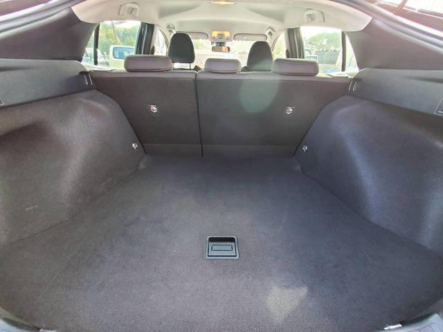 プリウス Ｓ　ナビＴＶ　バックカメラ　Ｂｌｕｅｔｏｏｔｈ　クリアランスソナー　ＬＥＤヘッドライト　フォグランプ　ミラーウインカー　衝突被害軽減ブレーキ　スマートキー（35枚目）