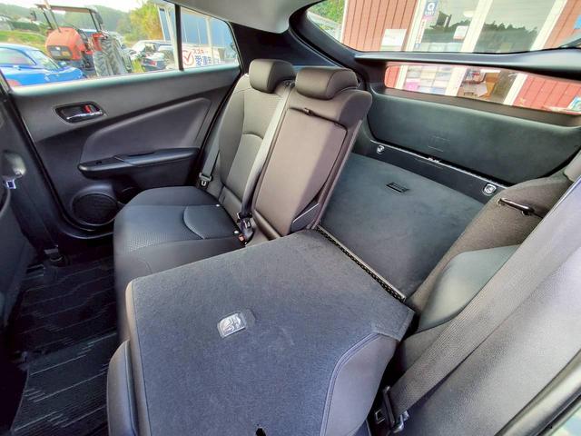 プリウス Ｓ　ナビＴＶ　バックカメラ　Ｂｌｕｅｔｏｏｔｈ　クリアランスソナー　ＬＥＤヘッドライト　フォグランプ　ミラーウインカー　衝突被害軽減ブレーキ　スマートキー（43枚目）