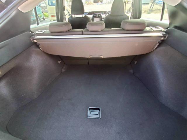 プリウス Ｓ　ナビＴＶ　バックカメラ　Ｂｌｕｅｔｏｏｔｈ　クリアランスソナー　ＬＥＤヘッドライト　フォグランプ　ミラーウインカー　衝突被害軽減ブレーキ　スマートキー（51枚目）