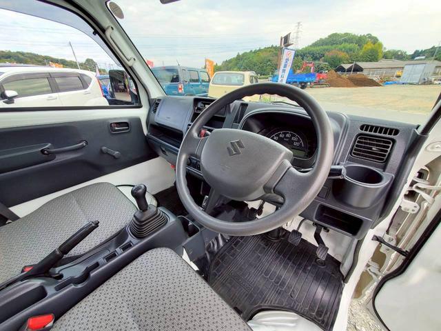 キャリイトラック ＫＣエアコン・パワステ　４ＷＤ　５速ミッション　運転席・助手席エアバック　アンチロックブレーキシステム　ＡＭ／ＦＭラジオ　ライトレベライザー（14枚目）