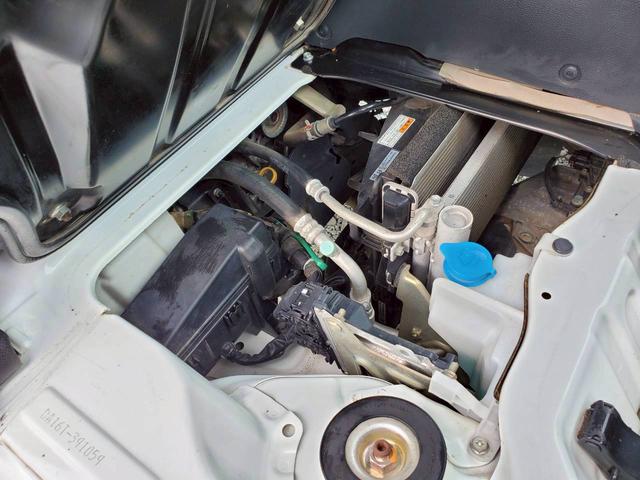 キャリイトラック ＫＣエアコン・パワステ　４ＷＤ　５速ミッション　運転席・助手席エアバック　アンチロックブレーキシステム　ＡＭ／ＦＭラジオ　ライトレベライザー（42枚目）