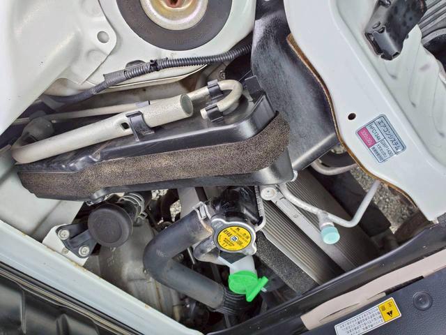 キャリイトラック ＫＣエアコン・パワステ　４ＷＤ　５速ミッション　運転席・助手席エアバック　アンチロックブレーキシステム　ＡＭ／ＦＭラジオ　ライトレベライザー（45枚目）