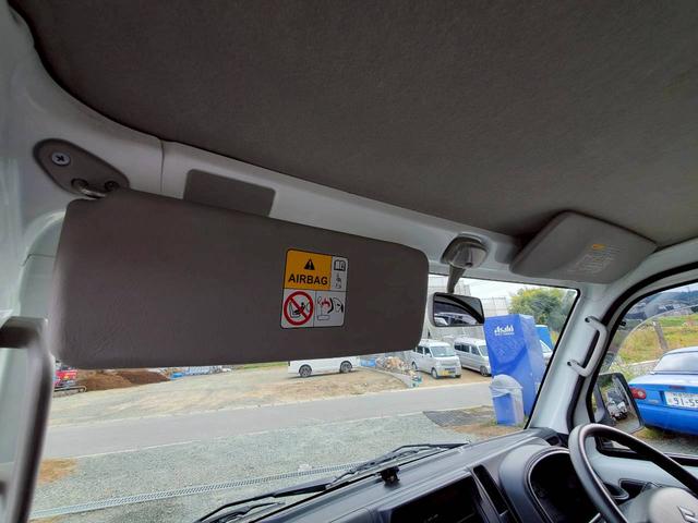 キャリイトラック ＫＣエアコン・パワステ　４ＷＤ　５速ミッション　運転席・助手席エアバック　アンチロックブレーキシステム　ＡＭ／ＦＭラジオ　ライトレベライザー（46枚目）
