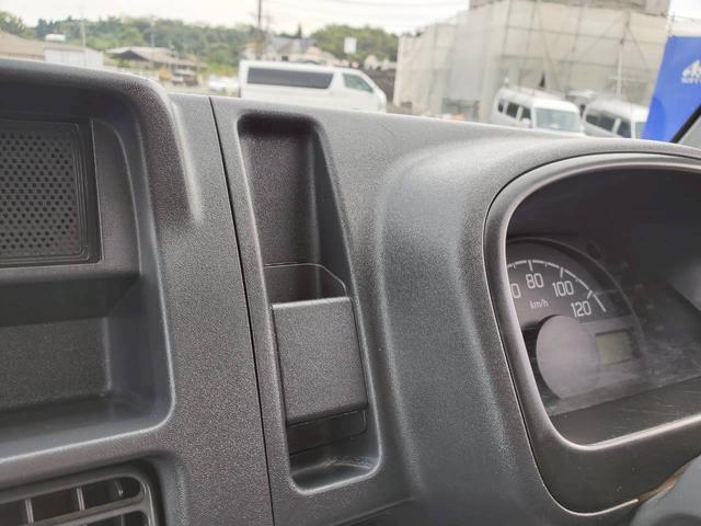 キャリイトラック ＫＣエアコン・パワステ　４ＷＤ　５速ミッション　運転席・助手席エアバック　アンチロックブレーキシステム　ＡＭ／ＦＭラジオ　ライトレベライザー（51枚目）