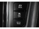 ＺＲ　Ｇエディション　１年保証　ワンオーナ　４ＷＤ　Ｄミラ　後席モニター　フルセグ　メモリーナビ　ＤＶＤ再生　オットマン　電動シート　電動リヤゲート　全周囲カメラ　バックカメラ　衝突被害軽減システム　両側電動スライド（15枚目）
