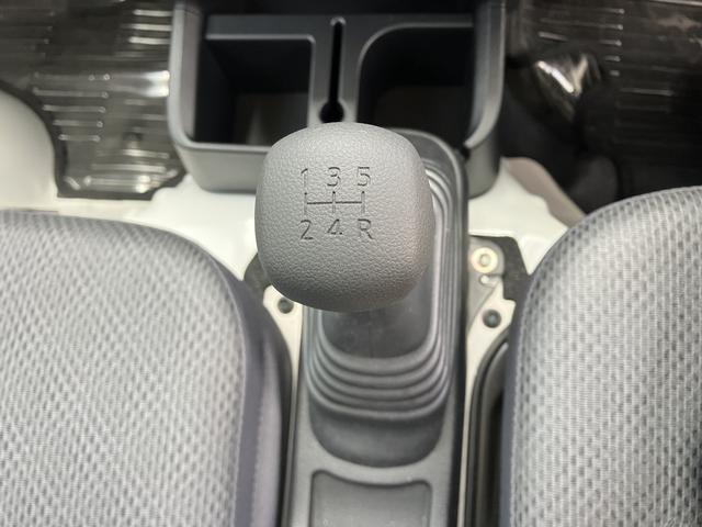 ハイゼットトラック 　ＭＴ　オートライト　ＡＢＳ　エアコン　パワーステアリング　運転席エアバッグ（32枚目）
