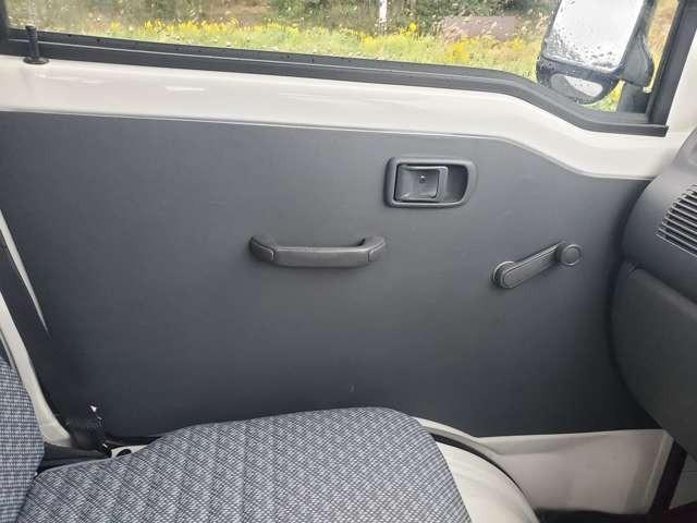 ハイゼットトラック エアコン・パワステ　スペシャル　３方開　４ＷＤ　５速マニュアル（29枚目）