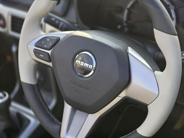 コペン ２０ｔｈアニバーサリーエディション　オープンカー　ＬＥＤヘッドランプ　ＭＴ　スマートキー　アイドリングストップ　シートヒーター　アルミホイール　盗難防止システム　衝突安全ボディ　ＡＢＳ　ＥＳＣ　エアコン　パワーステアリング（2枚目）