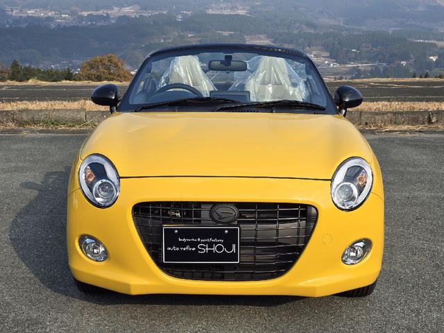 コペン ２０ｔｈアニバーサリーエディション　オープンカー　ＬＥＤヘッドランプ　ＭＴ　スマートキー　アイドリングストップ　シートヒーター　アルミホイール　盗難防止システム　衝突安全ボディ　ＡＢＳ　ＥＳＣ　エアコン　パワーステアリング（13枚目）