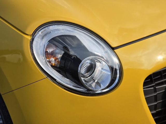 コペン ２０ｔｈアニバーサリーエディション　オープンカー　ＬＥＤヘッドランプ　ＭＴ　スマートキー　アイドリングストップ　シートヒーター　アルミホイール　盗難防止システム　衝突安全ボディ　ＡＢＳ　ＥＳＣ　エアコン　パワーステアリング（21枚目）