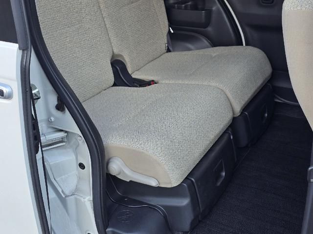 ムーヴキャンバス Ｇ　ＳＡＩＩＩ　ドライブレコーダー　ＥＴＣ　両側電動スライドドア　衝突被害軽減システム　オートマチックハイビーム　ＬＥＤヘッドランプ　スマートキー　アイドリングストップ　電動格納ミラー　ベンチシート　ＣＶＴ（10枚目）