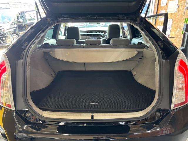 プリウス S ハイブリッドバッテリー交換済み(11枚目)