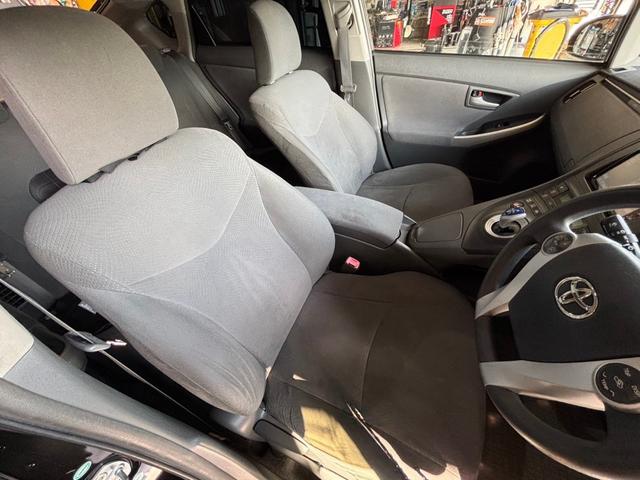 プリウス S ハイブリッドバッテリー交換済み(14枚目)