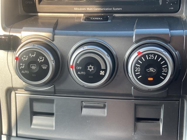 �C���ɍ��킹�Ē����I�ɑ��삷�邱�ƂŁA�ԓ������ł����K�ɕۂĂ܂��B