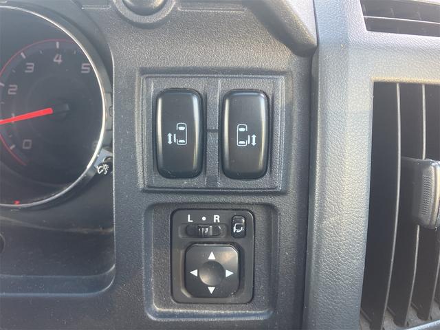 �w��ЂƂŃh�A�I�[�v���B�y�����A�N�V���������p���[�X���C�h�h�A�z���肪�ӂ������Ă��Ă��A�X�C�b�`�ЂƂŃX���C�h�h�A�����������������I�[�v�����܂��B