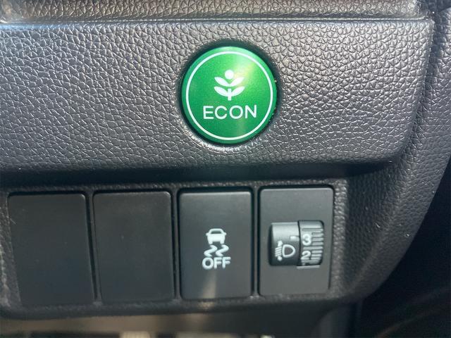 フィット １３Ｇ・Ｆパッケージ　バックカメラ　ナビ　スマートキー　アイドリングストップ　電動格納ミラー　ＣＶＴ　盗難防止システム　衝突安全ボディ　ＡＢＳ　ＥＳＣ　ＣＤ　ＵＳＢ　ミュージックプレイヤー接続可　エアコン（9枚目）