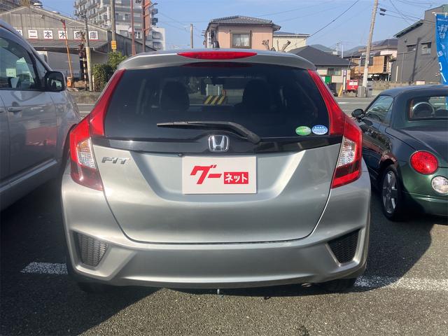フィット １３Ｇ・Ｆパッケージ　バックカメラ　ナビ　スマートキー　アイドリングストップ　電動格納ミラー　ＣＶＴ　盗難防止システム　衝突安全ボディ　ＡＢＳ　ＥＳＣ　ＣＤ　ＵＳＢ　ミュージックプレイヤー接続可　エアコン（15枚目）