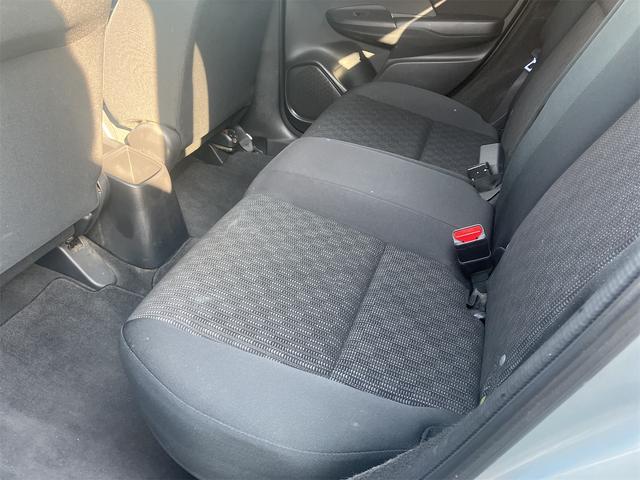 フィット １３Ｇ・Ｆパッケージ　バックカメラ　ナビ　スマートキー　アイドリングストップ　電動格納ミラー　ＣＶＴ　盗難防止システム　衝突安全ボディ　ＡＢＳ　ＥＳＣ　ＣＤ　ＵＳＢ　ミュージックプレイヤー接続可　エアコン（31枚目）