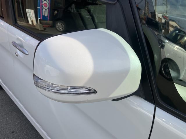 タント カスタムＲＳ　インタークーラーターボ車　左側パワースライドドア　ＭＯＭＯステアリング　ミラーウィンカー　フォグランプ　スマートキー　プッシュスタートボタン（9枚目）