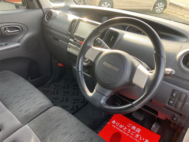 タント カスタムＲＳ　インタークーラーターボ車　左側パワースライドドア　ＭＯＭＯステアリング　ミラーウィンカー　フォグランプ　スマートキー　プッシュスタートボタン（24枚目）