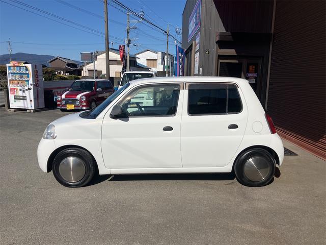 エッセ 　ローダウン　マニュアル５速車（8枚目）