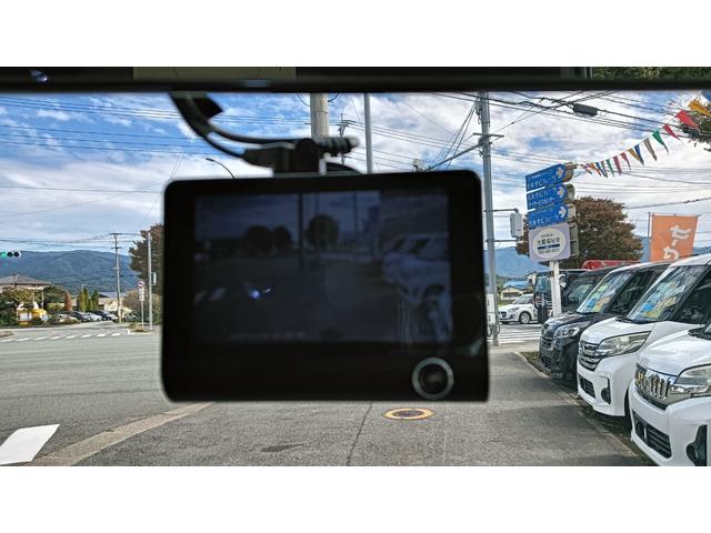 ＮＶ１００クリッパーバン ＤＸハイルーフ　キャンピングカーベット２席・オートマ・フル装備・車検Ｒ８年１１月・カロッツェリアナビ・フルセグ・Ｒフリップダウンモニター・社外１４ＡＷ・ＬＥＤライト・ＬＥＤポジジョン・ＬＥＤフォグランプ・キーレス（18枚目）