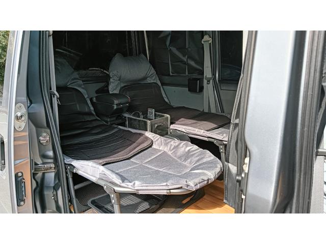 ＮＶ１００クリッパーバン ＤＸハイルーフ　キャンピングカーベット２席・オートマ・フル装備・車検Ｒ８年１１月・カロッツェリアナビ・フルセグ・Ｒフリップダウンモニター・社外１４ＡＷ・ＬＥＤライト・ＬＥＤポジジョン・ＬＥＤフォグランプ・キーレス（21枚目）