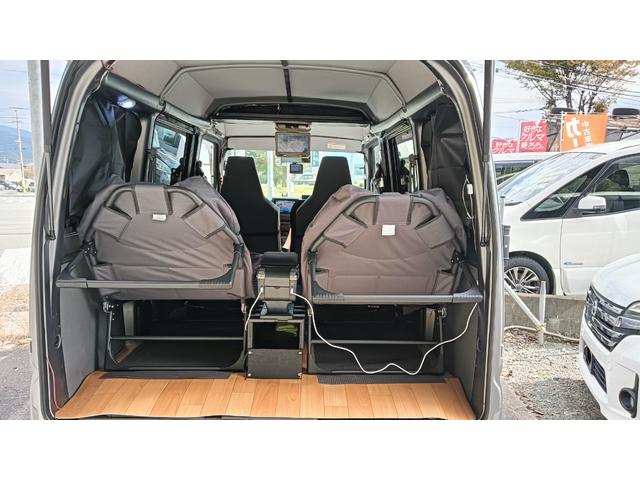 ＮＶ１００クリッパーバン ＤＸハイルーフ　キャンピングカーベット２席・オートマ・フル装備・車検Ｒ８年１１月・カロッツェリアナビ・フルセグ・Ｒフリップダウンモニター・社外１４ＡＷ・ＬＥＤライト・ＬＥＤポジジョン・ＬＥＤフォグランプ・キーレス（24枚目）