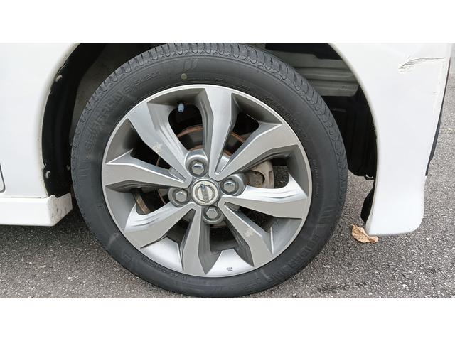 デイズルークス ハイウェイスター　ターボ　ナビ・フルセグ・Ｒアラウンドビューカメラ・全周囲カメラ・両側パワースライドドア・タッチパネルオートエアコン・Ｄ席シートヒーター機能・純正アルミ・ＥＴＣ・スマートキー（8枚目）