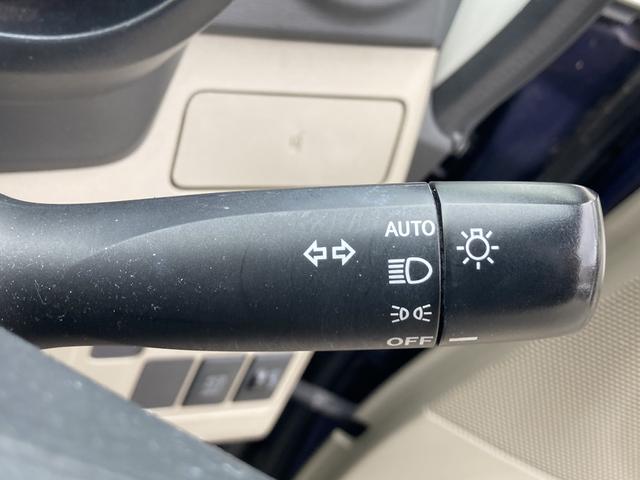 ムーヴ Ｘ　オートライト　スマートキー　アイドリングストップ　電動格納ミラー　ベンチシート　ＣＶＴ　盗難防止システム　ＡＢＳ　ＣＤ　ミュージックプレイヤー接続可　アルミホイール　衝突安全ボディ　エアコン（7枚目）