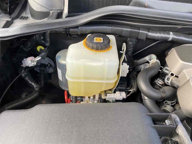 ランドクルーザー ZX 4WD ドライブレコーダー バックカメラ クリアランスソナー オートクルーズコントロール パワーシート 衝突被害軽減システム サンルーフ ナビ オートマチックハイビーム LEDヘッドランプ(26枚目)