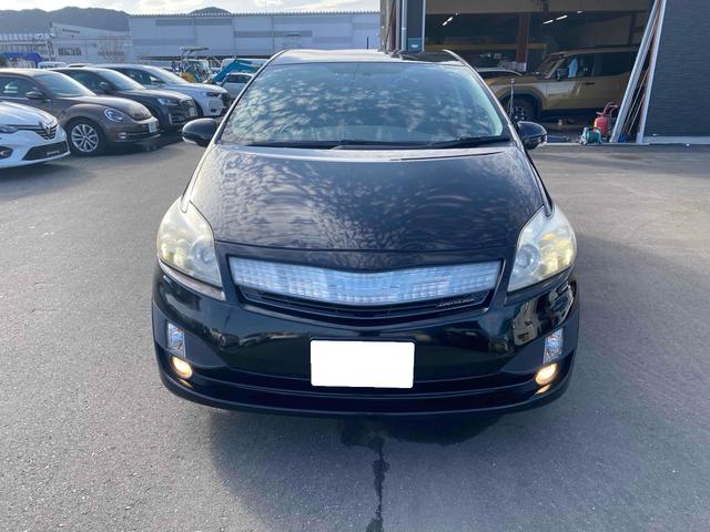 プリウス Ｓツーリングセレクション　ＥＴＣ　バックカメラ　ナビ　アルミホイール　ＬＥＤヘッドランプ　ヘッドライトウォッシャー　ＣＶＴ　スマートキー　アイドリングストップ　電動格納ミラー　盗難防止システム　ＣＤ（12枚目）