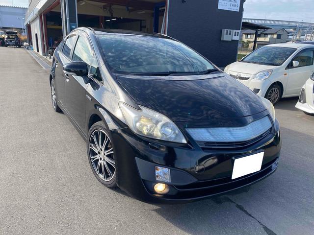 プリウス Ｓツーリングセレクション　ＥＴＣ　バックカメラ　ナビ　アルミホイール　ＬＥＤヘッドランプ　ヘッドライトウォッシャー　ＣＶＴ　スマートキー　アイドリングストップ　電動格納ミラー　盗難防止システム　ＣＤ（13枚目）