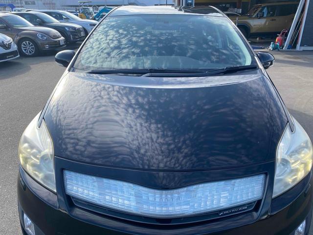 プリウス Ｓツーリングセレクション　ＥＴＣ　バックカメラ　ナビ　アルミホイール　ＬＥＤヘッドランプ　ヘッドライトウォッシャー　ＣＶＴ　スマートキー　アイドリングストップ　電動格納ミラー　盗難防止システム　ＣＤ（21枚目）