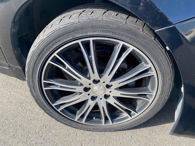 プリウス Ｓツーリングセレクション　ＥＴＣ　バックカメラ　ナビ　アルミホイール　ＬＥＤヘッドランプ　ヘッドライトウォッシャー　ＣＶＴ　スマートキー　アイドリングストップ　電動格納ミラー　盗難防止システム　ＣＤ（47枚目）