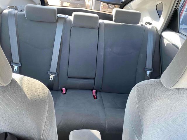 プリウス Ｓツーリングセレクション　ＥＴＣ　バックカメラ　ナビ　アルミホイール　ＬＥＤヘッドランプ　ヘッドライトウォッシャー　ＣＶＴ　スマートキー　アイドリングストップ　電動格納ミラー　盗難防止システム　ＣＤ（75枚目）